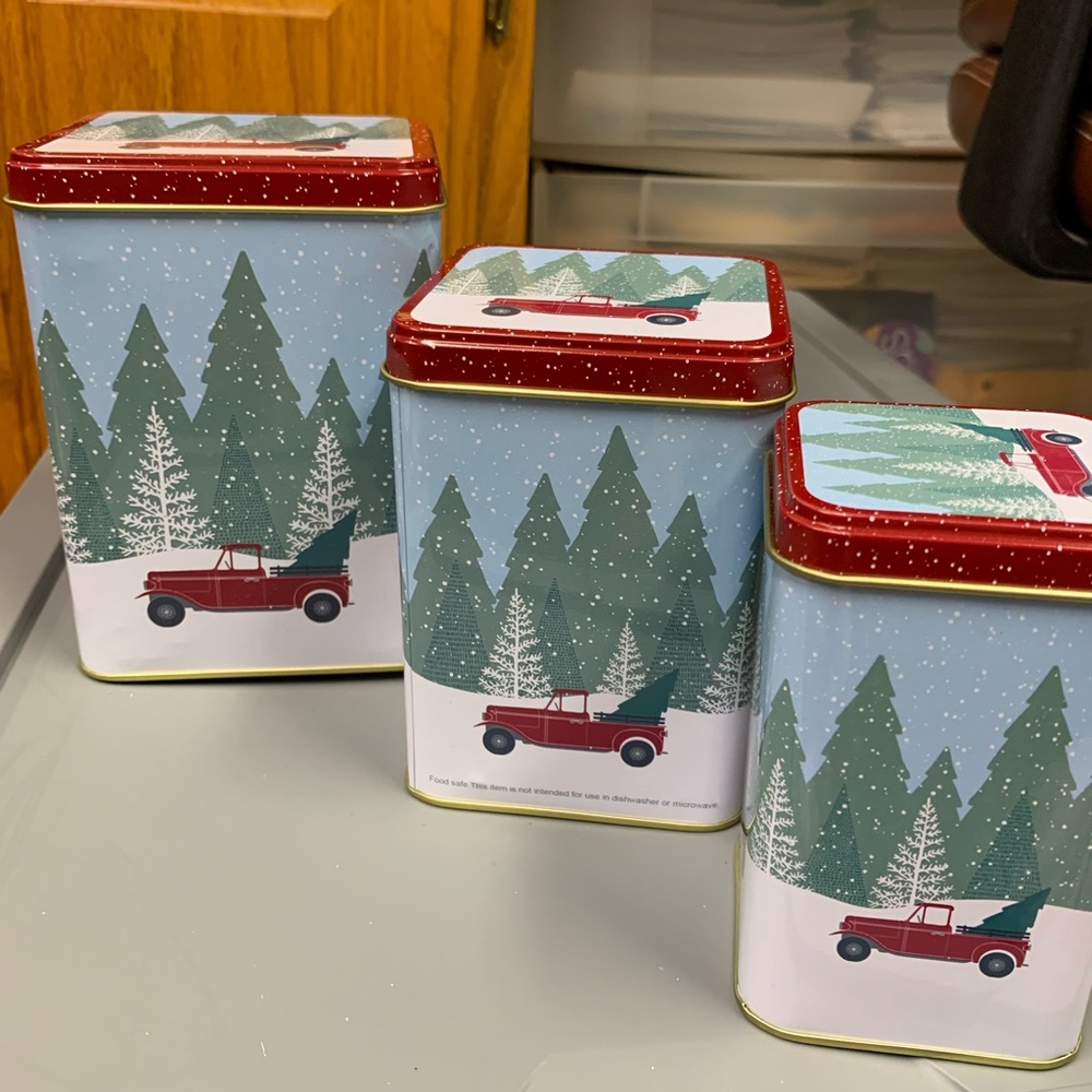 red truck decor